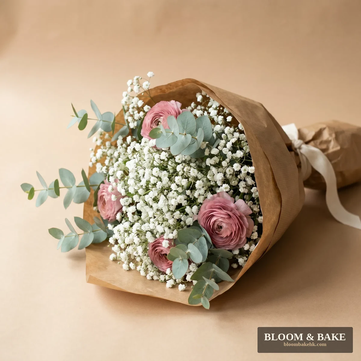 鮮花花藝 — 滿天星-舊報白色浪漫